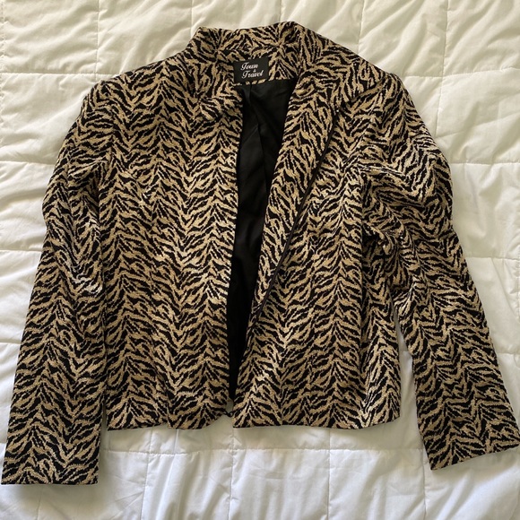 Cheetah 90s Jacket - Picture 2 of 3